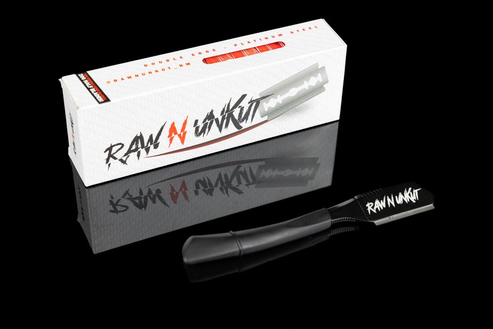 Raw N Unkut Razor Holder with 100-Blade Combo Pack